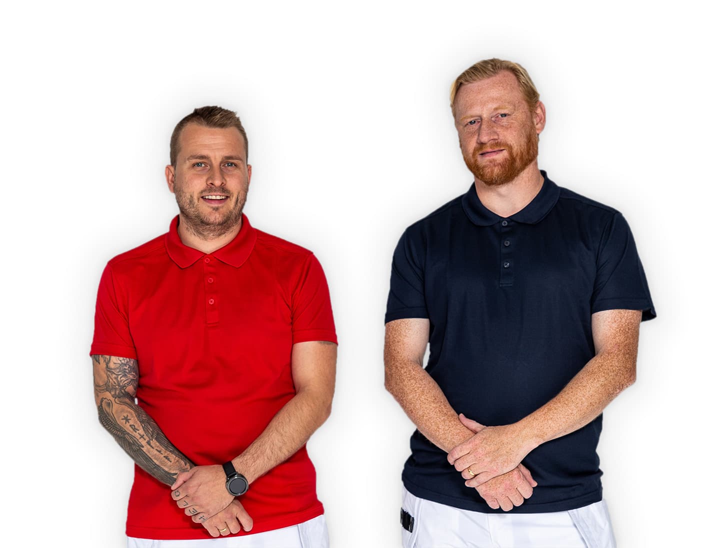 Málarameistarinn Jón Hafdal standandi við hlið Marteins